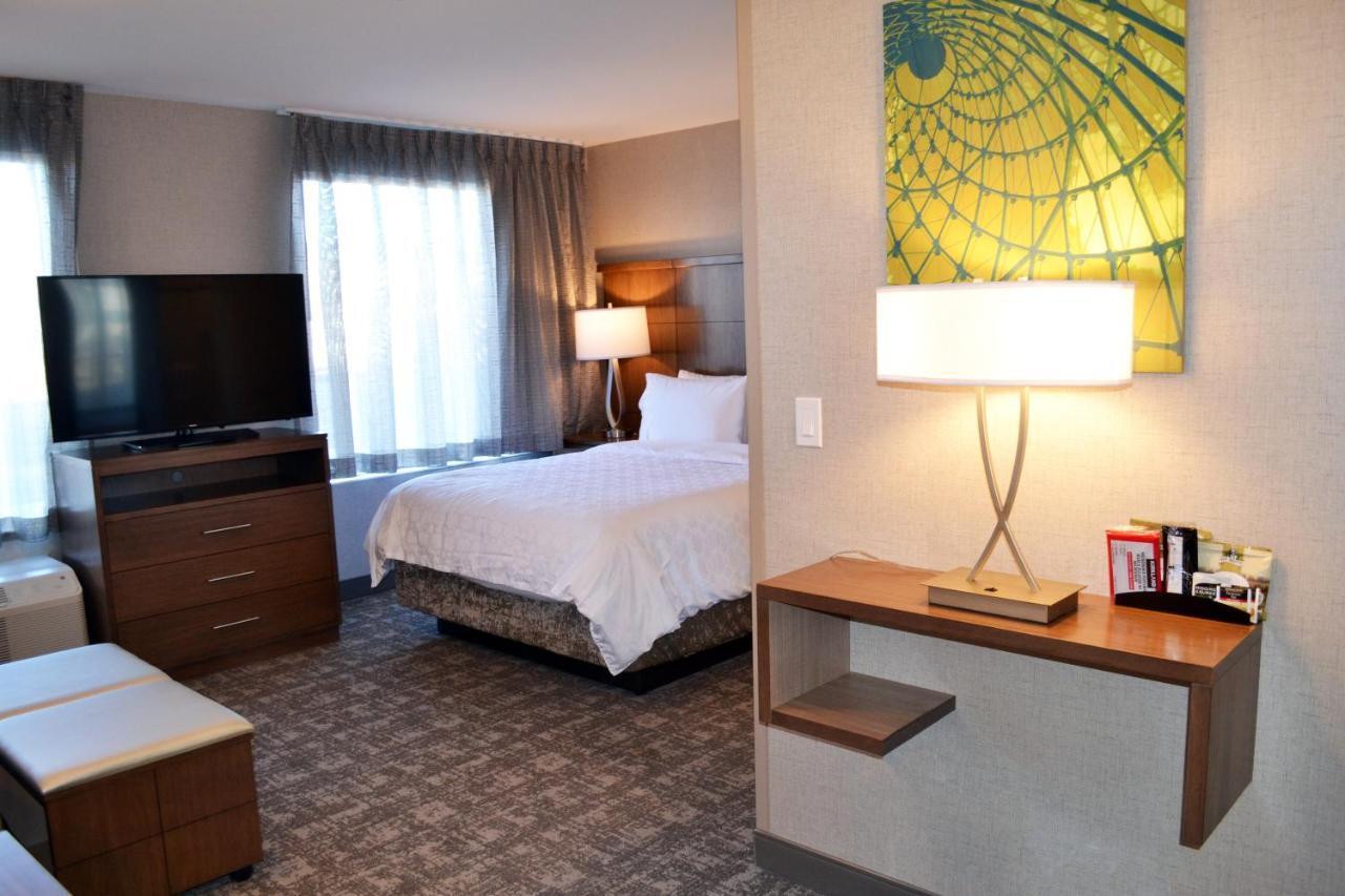 Staybridge Suites - Red Deer North, An Ihg Hotel Quarto foto